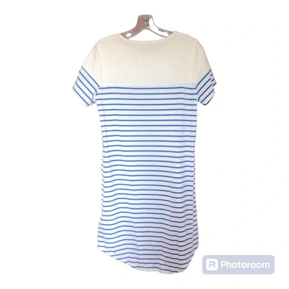 ‼️MOVING‼️ NEW Striped Tee Dress Sz. 8/10 Blue & White. Shirt tail hem - Picture 4 of 11